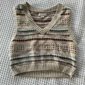 American Eagle Sweater Vest